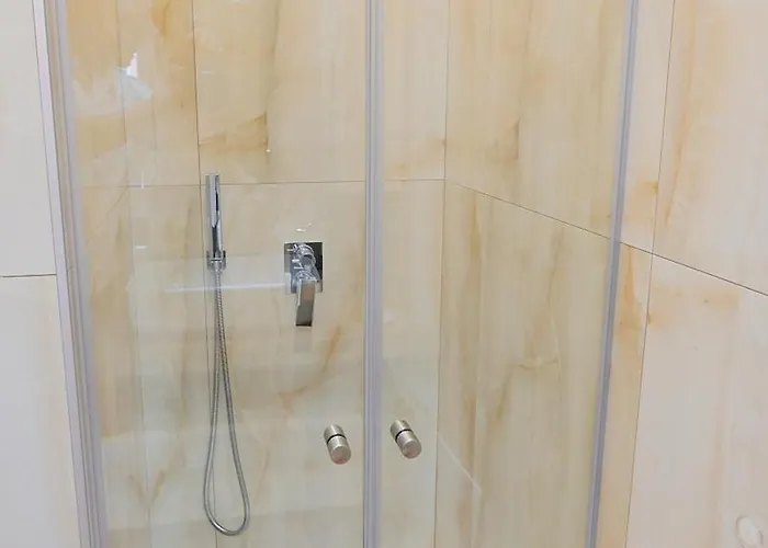 Luxury 2 בית הארחה נאפולי
